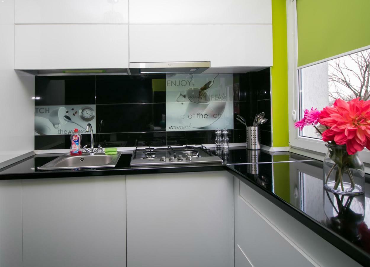 Apartament 2 Camere Bukarest Exteriör bild