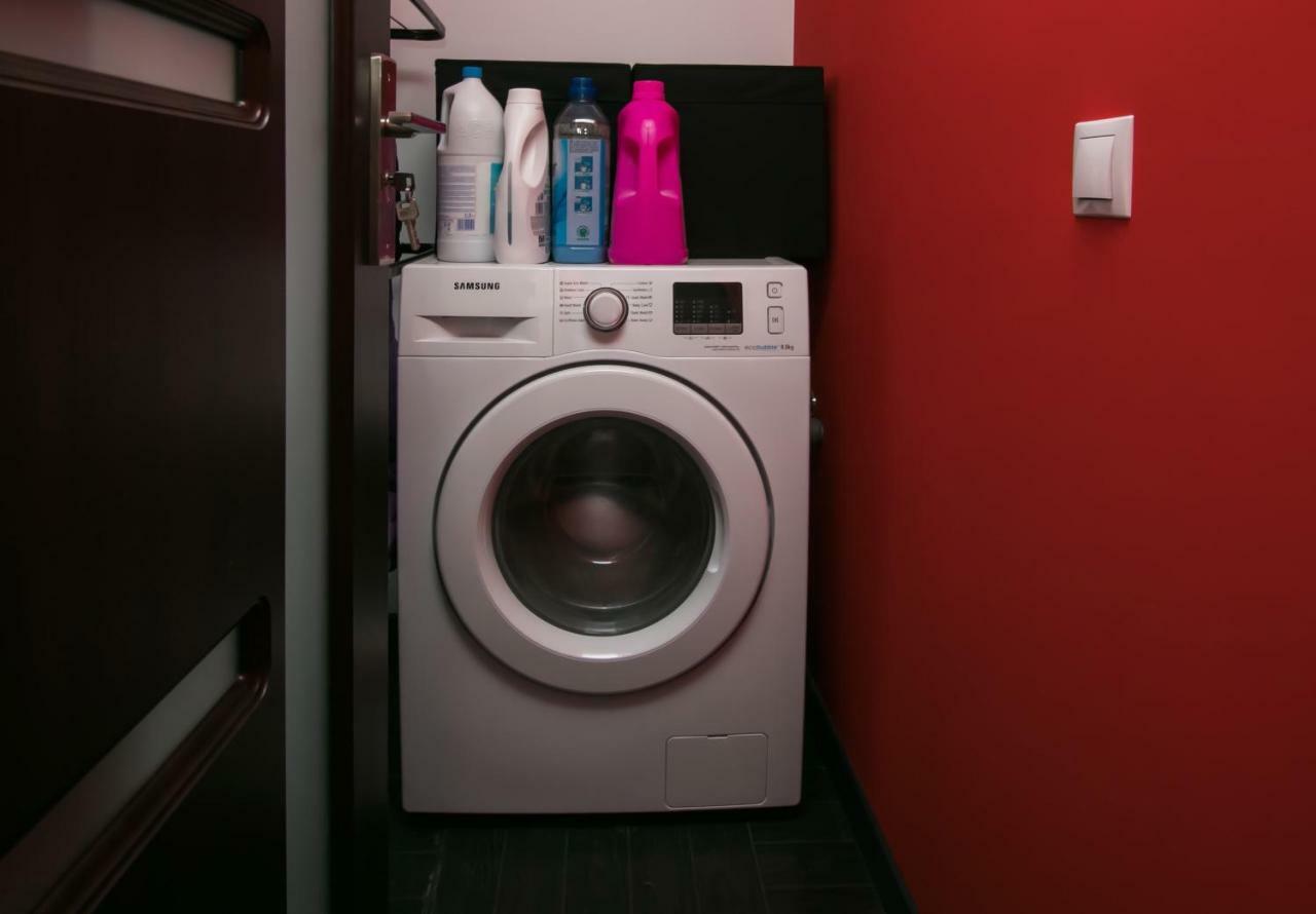 Apartament 2 Camere Bukarest Exteriör bild