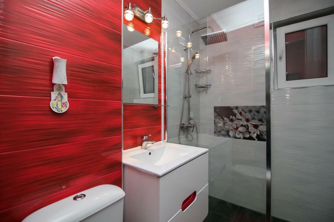 Apartament 2 Camere Bukarest Exteriör bild